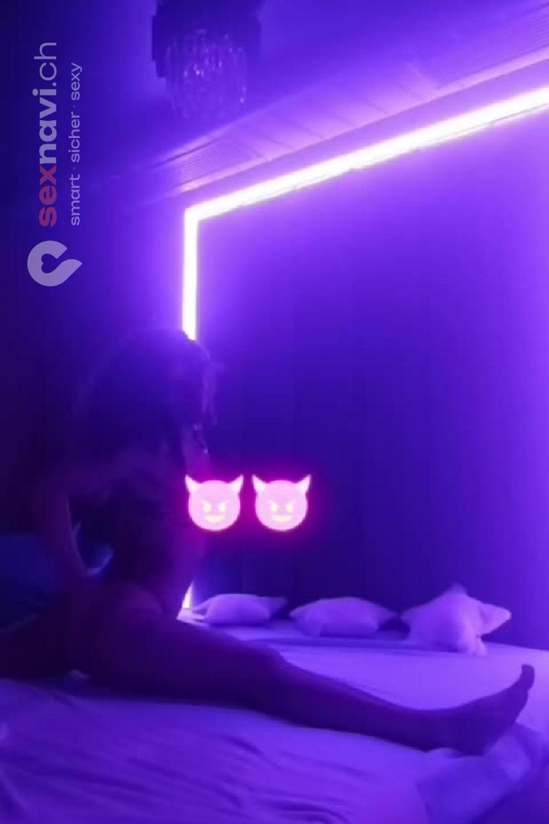 Maeva TEEN FRENCH TEEN CIM CIF GFE 69 Deep Throat Waadt, Schweiz, Neuchatel / Neuenburg, Fribourg / Freiburg