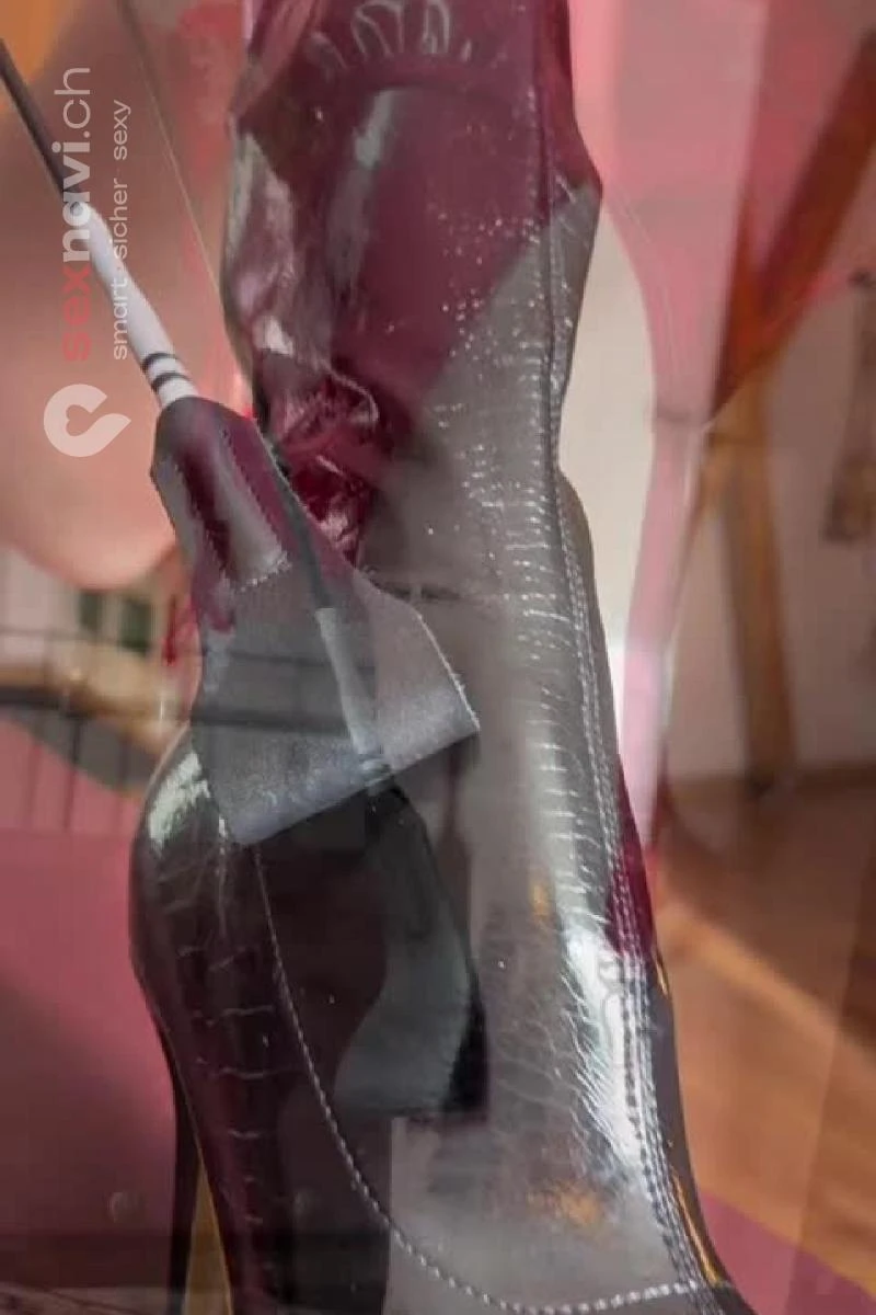 Julia 💦🔱 GOLDENSHOWER Striptease/Lapdance Österreich, Aargau, Schweiz, Zofingen