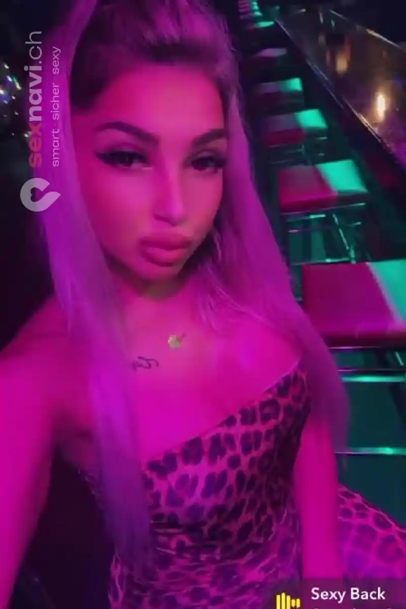 Rebecca 🔱🔱   Castello 🔱 🔱 Küssen Schweiz, Luzern , Brunnen, Schwyz