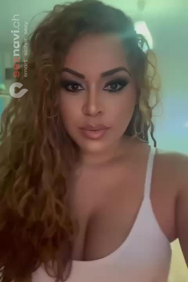 Noah BLOND LATINA COME IN FACE Dildo Spiele / Toys Jura, Schweiz, Neuchatel / Neuenburg, La Chaux-de-Fonds, Fribourg / Freiburg